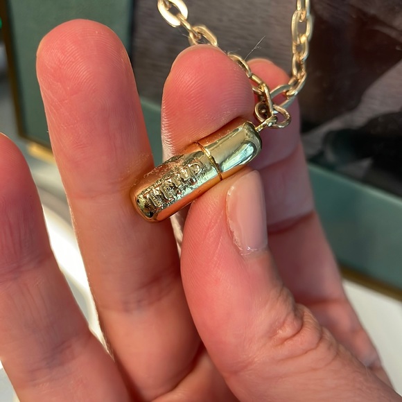 Cool Chill Pill necklace gold filled - Picture 5 of 5